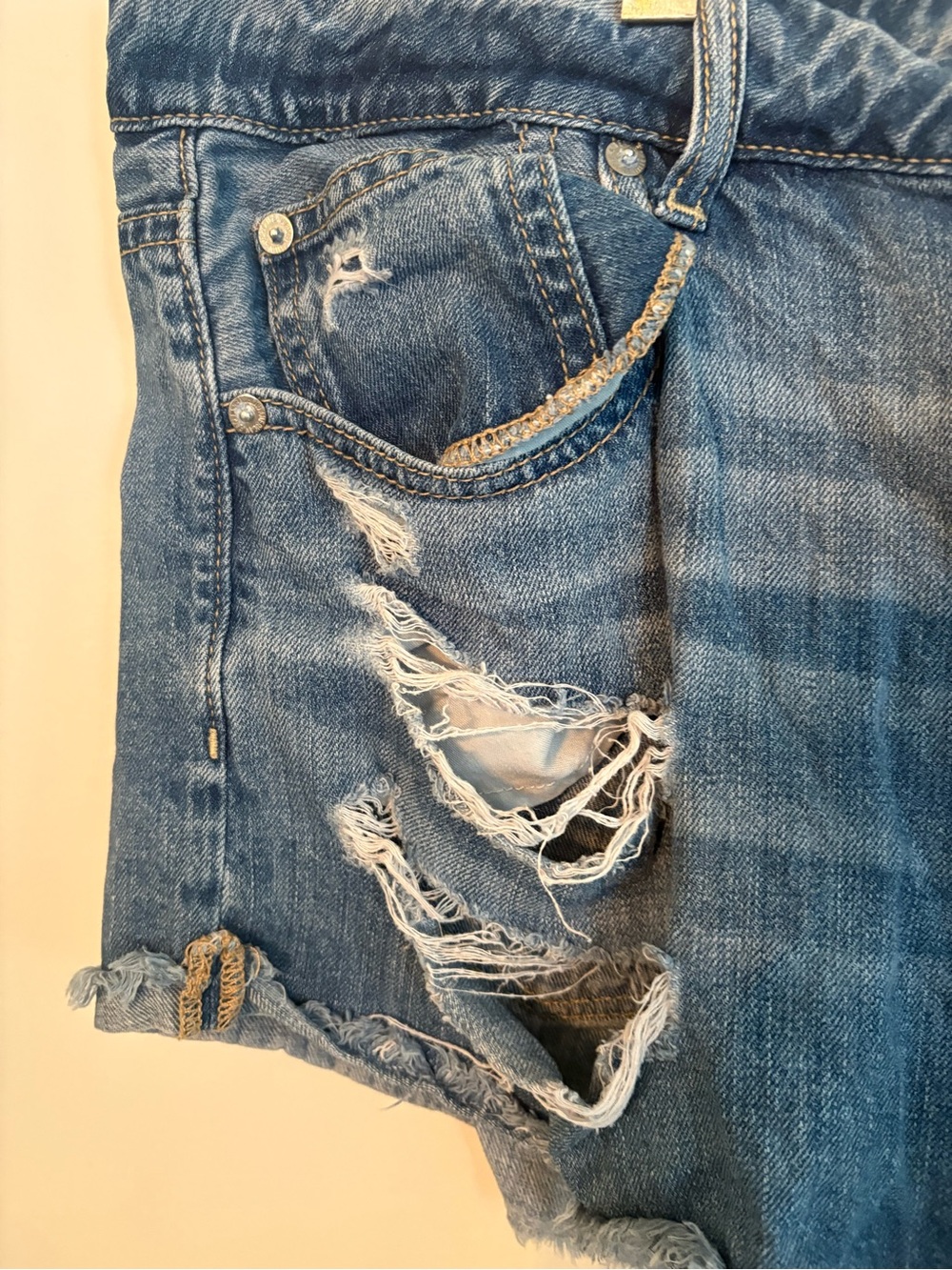 AE denim shorts - Picture 3 of 9